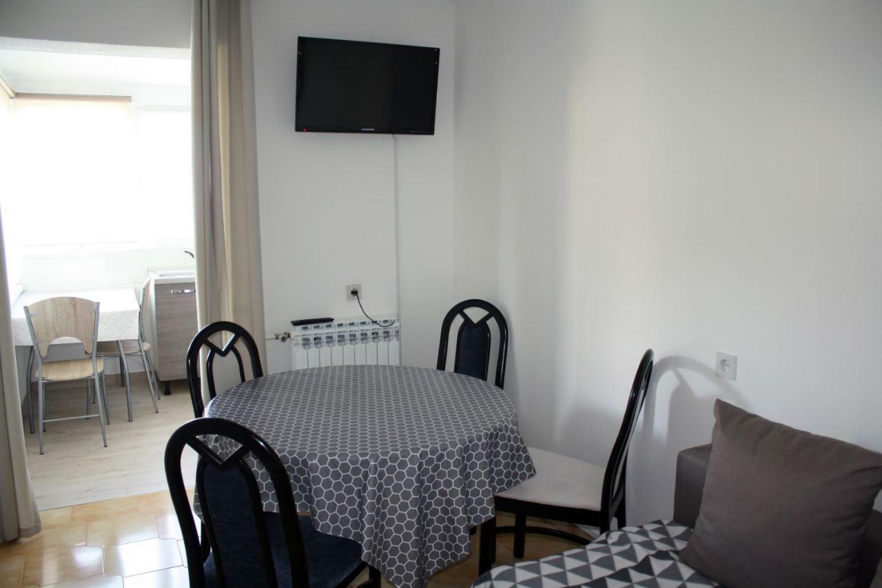 Apartment Vera Umag Exteriör bild